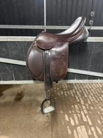 Arena spring zadel 17 inch, Dieren en Toebehoren, Paarden en Pony's | Zadels, Ophalen of Verzenden, Zo goed als nieuw, Dressuur