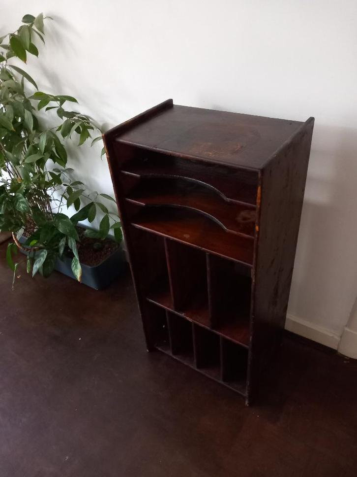 vintage Franse vakkenkast, platenkastje postkastje lectuur, Antiek en Kunst, Curiosa en Brocante, Ophalen