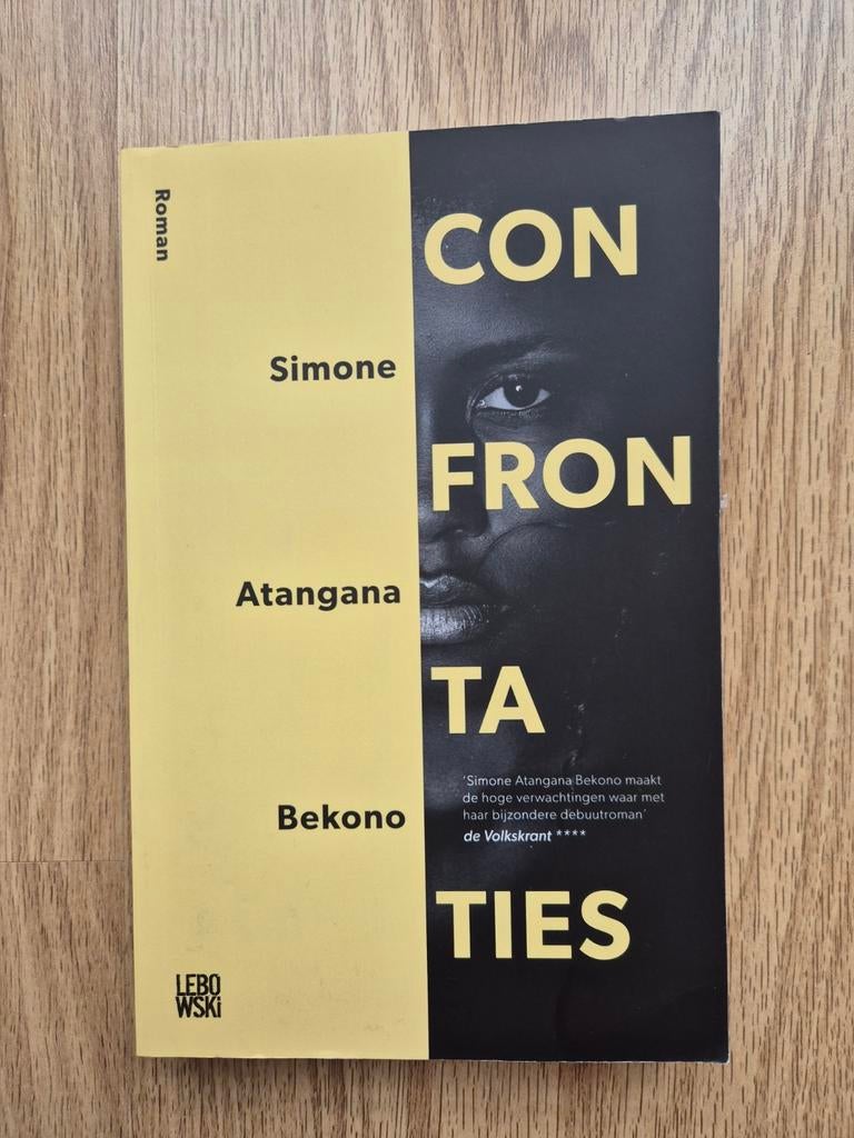 Simone Atangana Bekono - Confrontaties, Boeken, Literatuur, Zo goed als nieuw, Ophalen of Verzenden