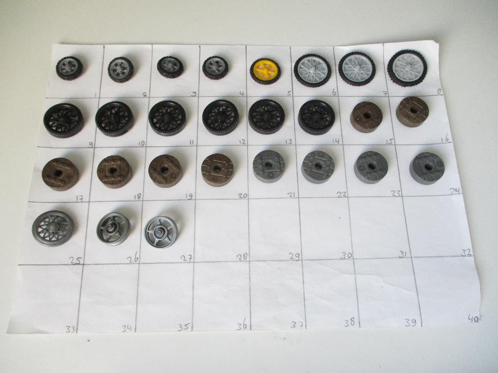 playmobil onderdelen wielen fiets/motor/div, Kinderen en Baby's, Speelgoed | Playmobil, Ophalen of Verzenden, Zo goed als nieuw