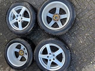 Enzo 17" velgen met Vredestein winter banden 215/60 R17 96H, Auto-onderdelen, Banden en Velgen, Ophalen, 215 mm, Banden en Velgen