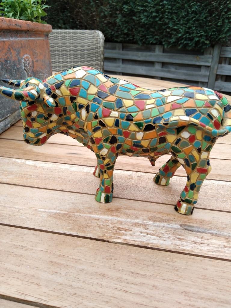 Beeldje van Barcino mozaiek "Stier" 11 cm hoog, Verzamelen, Beelden en Beeldjes, Ophalen of Verzenden, Zo goed als nieuw, Dier