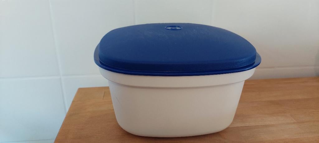 Tuppeware serveerwonder wit blauw, Huis en Inrichting, Keuken | Tupperware, Ophalen of Verzenden, Zo goed als nieuw, Blauw, Overige typen