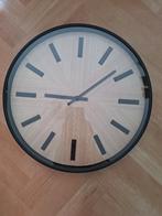 Moderne houten wandklok, Ophalen, Zo goed als nieuw, Analoog, Wandklok