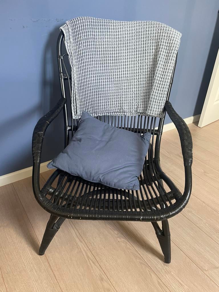 Zwarte rotan stoel, Ophalen, Gebruikt, Rotan