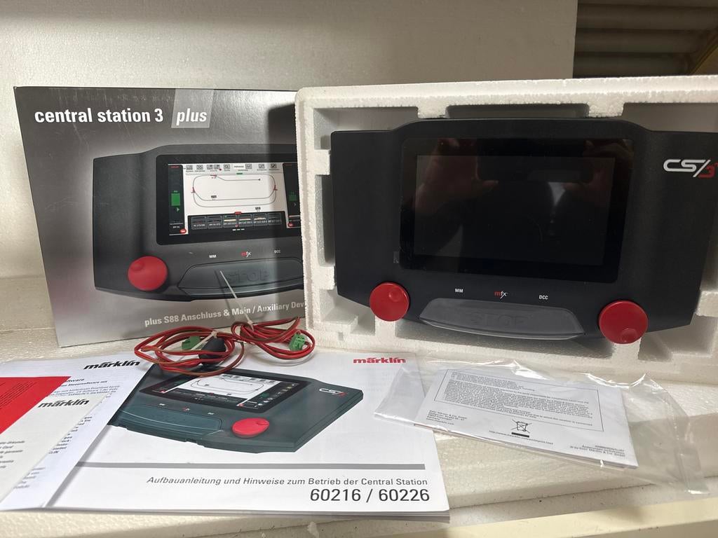 Märklin Central Station 3 Plus (60216) - Digitaal Controle, Wisselstroom, Overige typen, Ophalen of Verzenden, Zo goed als nieuw