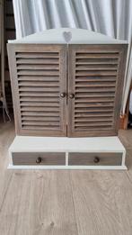 Leuk hangkastje met louvre-deurtjes, spiegel en 2 lades, Ophalen