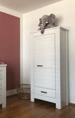 Kledingkast kinderkamer, Kinderen en Baby's, Kinderkamer | Commodes en Kasten, Gebruikt, Kast, 105 cm of meer, Ophalen of Verzenden