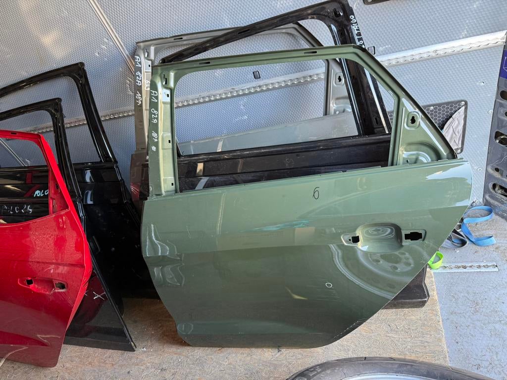 Audi A1 82 A portier links achter deur, Ophalen of Verzenden