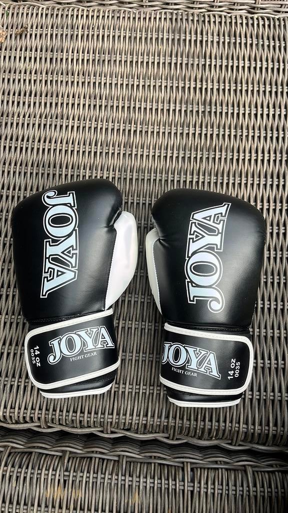 Joya bobokshandschoenen 14 oz, Ophalen of Verzenden, Zo goed als nieuw, Bokshandschoenen
