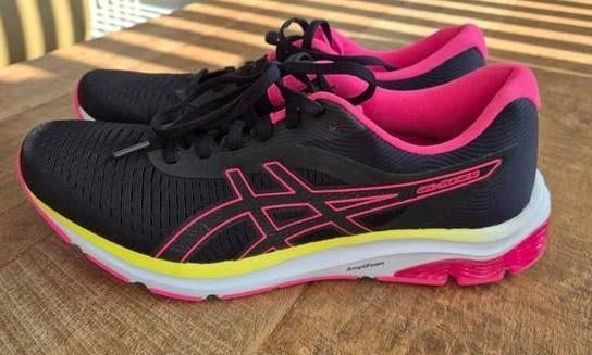 Nieuw dames ASICS Gel Pulse 12 hardloopschoenen maat 44, Hardloopschoenen, Nieuw, Ophalen of Verzenden, Hardlopen
