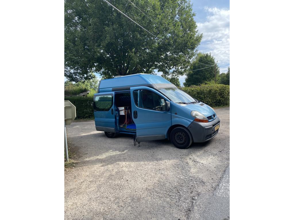 renault trafic (1040650), Overige merken, Buscamper of Camperbus, Dakluik, Tot en met 2