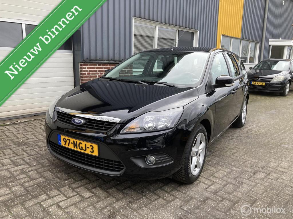Ford Focus Wagon 1.6 Comfort ZEER NETJES! TREKHAAK!, Auto's, Ford, Gebruikt, 4 cilinders, 635 kg, Zwart