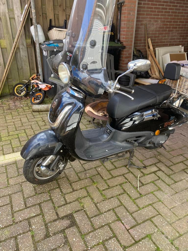 Zwarte Bloom Retro scooter, Ophalen, Gebruikt, Overige typen, Overige merken