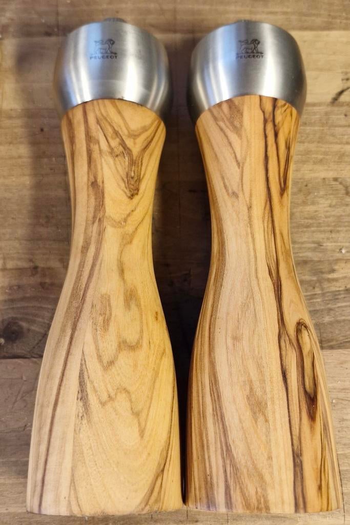 Peugeot Fidji peper- en zoutmolen 20 cm Olijfhout, Overige typen, Hout, Nieuw, Ophalen of Verzenden