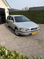 Volvo V70 2.4 140PK 2004 Grijs, Auto's, Voorwielaandrijving, 1800 kg, Stationwagon, Particulier