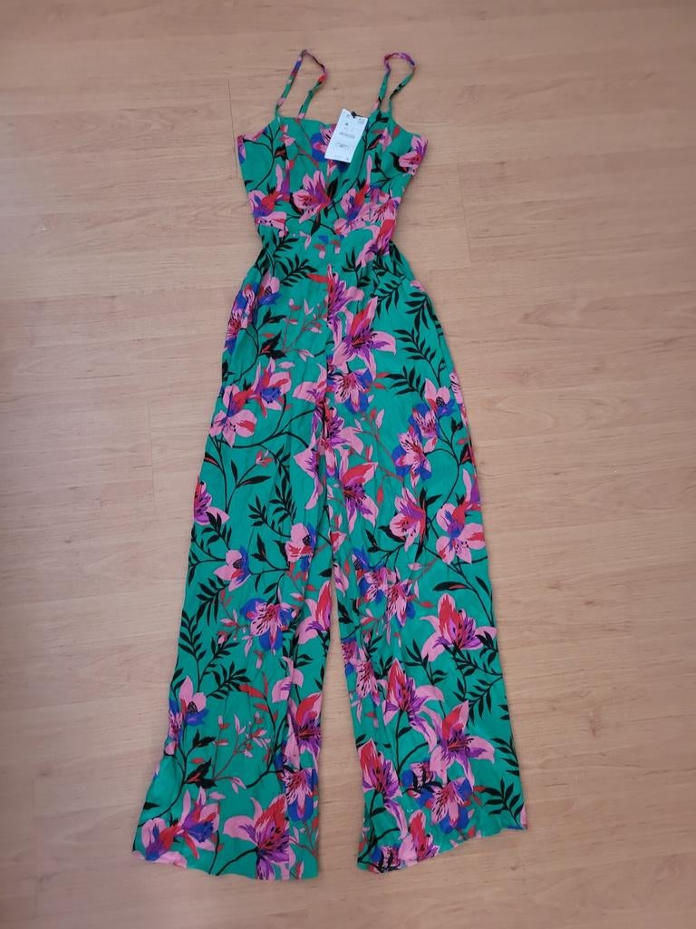 Zara Jumpsuit met bloemenprint en open rug, Kleding | Dames, Jumpsuits, Zara, Nieuw, Ophalen of Verzenden, Maat 34 (XS) of kleiner