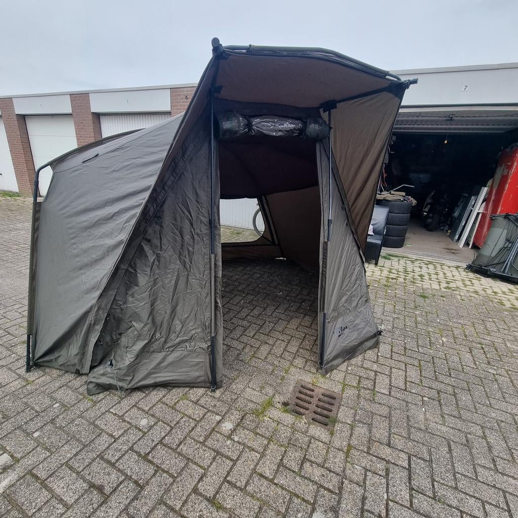 Nash Titan 2 bivy tent., Watersport en Boten, Ophalen of Verzenden, Zo goed als nieuw, Overige typen
