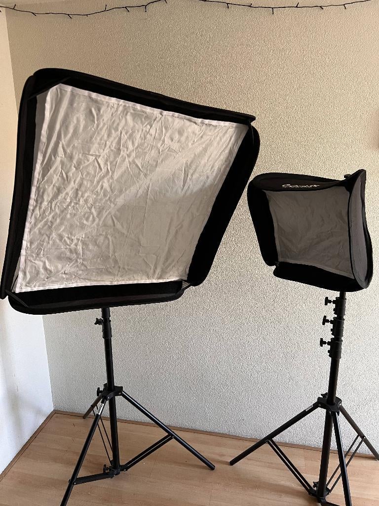 Godox/Falcon Eyes flitsset 2x TT600 2 statieven 2 softboxen, Ophalen, Gebruikt, Lamp of Flitsset