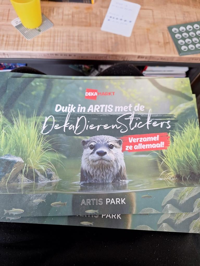 DekaMarkt Artis Dierenstickers verzamelboek (bijna vol), Ophalen of Verzenden, Gebruikt, Dier en Natuur