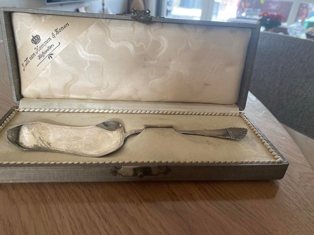 Zilveren taartschep in doos van hofjuweliers, Ophalen, Zilver