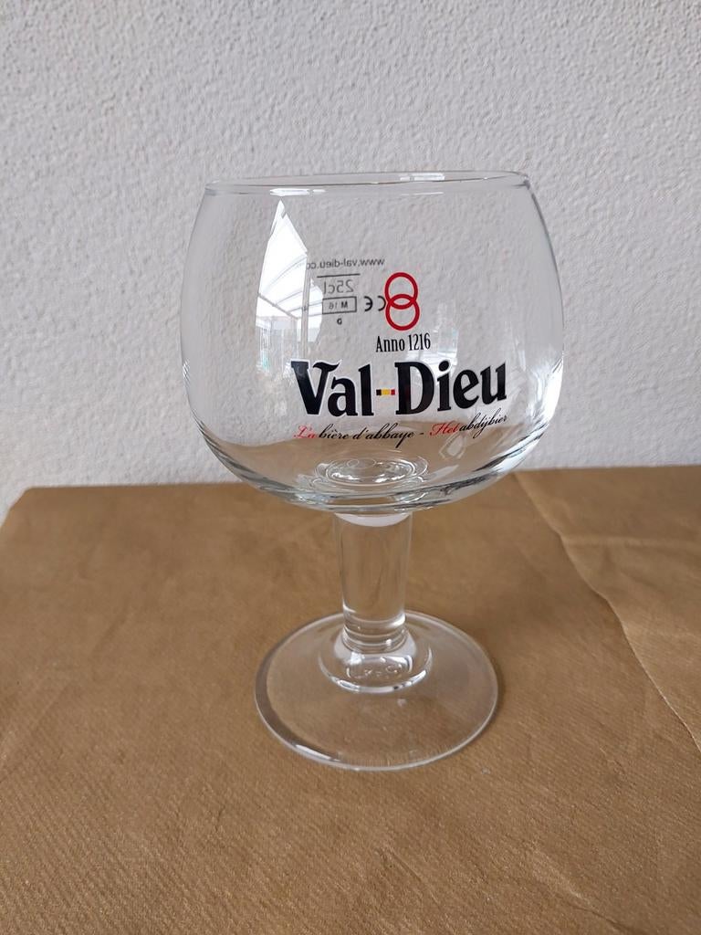 Bierglas Val-Dieu voor abdijbier, Verzamelen, Ophalen of Verzenden, Zo goed als nieuw, Glas of Glazen, Overige merken