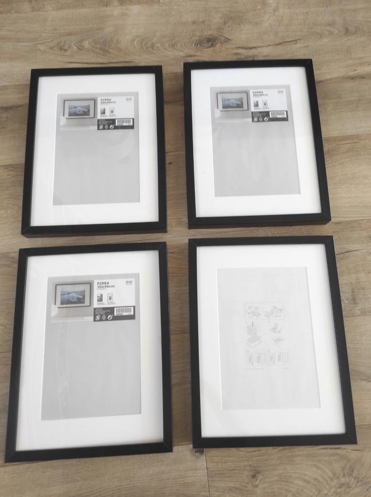 4 zwarte IKEA Ribba lijsten 30x40 cm, Minder dan 50 cm, Ophalen of Verzenden, Zo goed als nieuw, Minder dan 50 cm