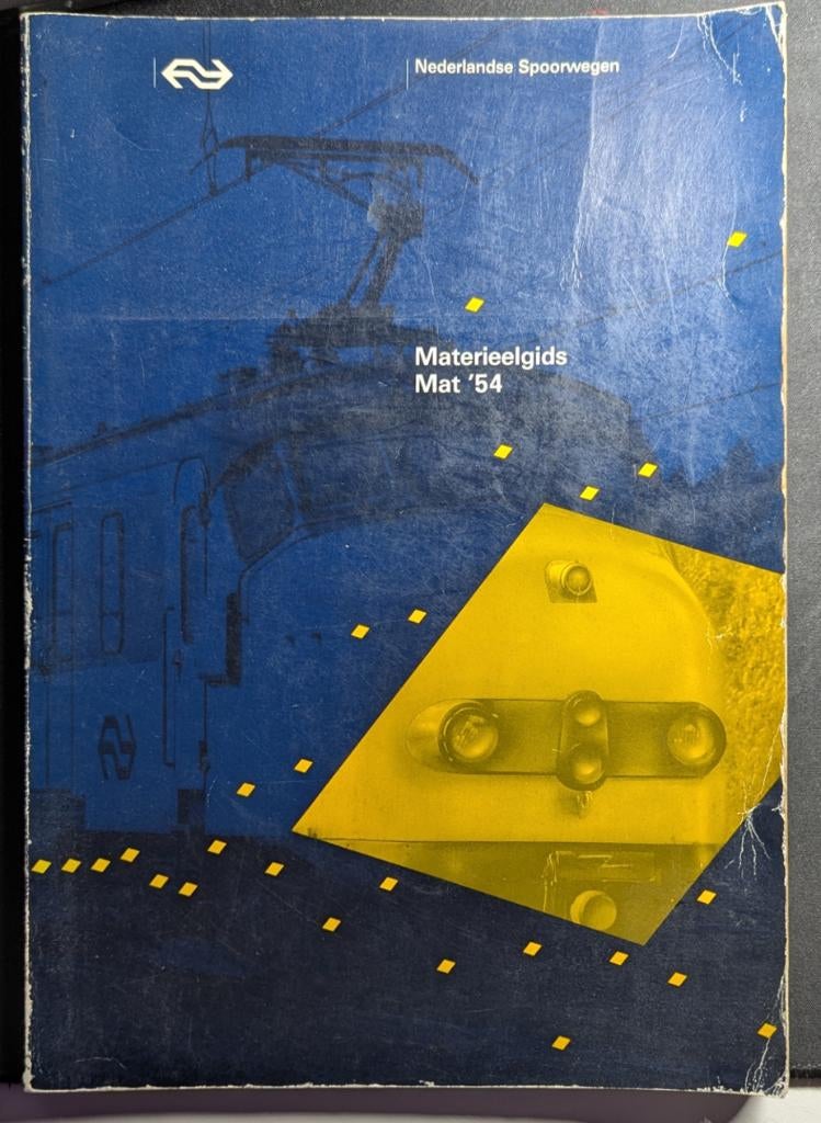 NS Materieelgids Mat '54 (hondekop), Verzamelen, Spoorwegen en Tramwegen, Ophalen of Verzenden, Gebruikt, Trein, Boek of Tijdschrift
