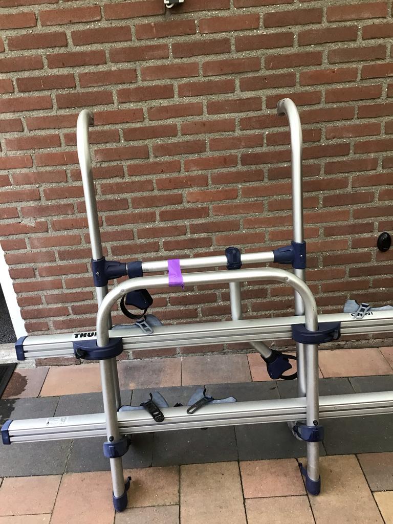 Thule Fietsendrager voor Camper - voor 2 electrische fiersen, Ophalen of Verzenden, 2 fietsen, Zo goed als nieuw