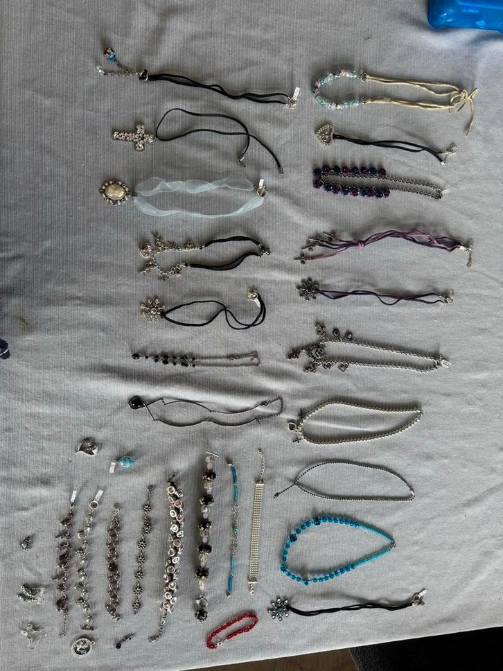 Grote collectie benodigdheden voor sieraden maken, Hobby en Vrije tijd, Kralen en Sieraden maken, Gebruikt, Kraal, Verzenden