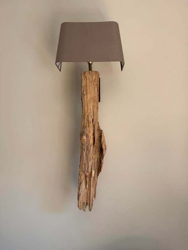 Unieke handgemaakte wandlamp van drijfhout, Ophalen of Verzenden, Zo goed als nieuw, Hout