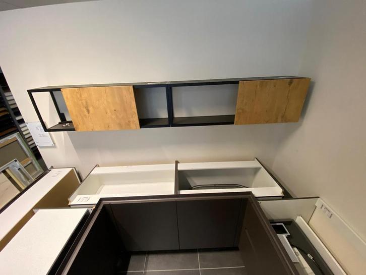2 hangkasten keuken, Huis en Inrichting, Keuken | Complete keukens, Nieuw, Bruin, Ophalen