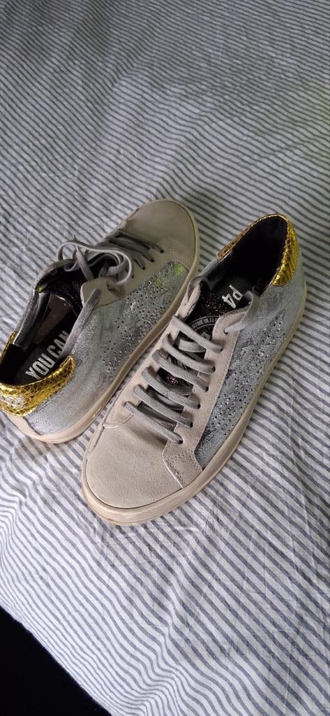 P448, Kleding | Dames, Schoenen, Ophalen of Verzenden, Zo goed als nieuw, Sneakers of Gympen