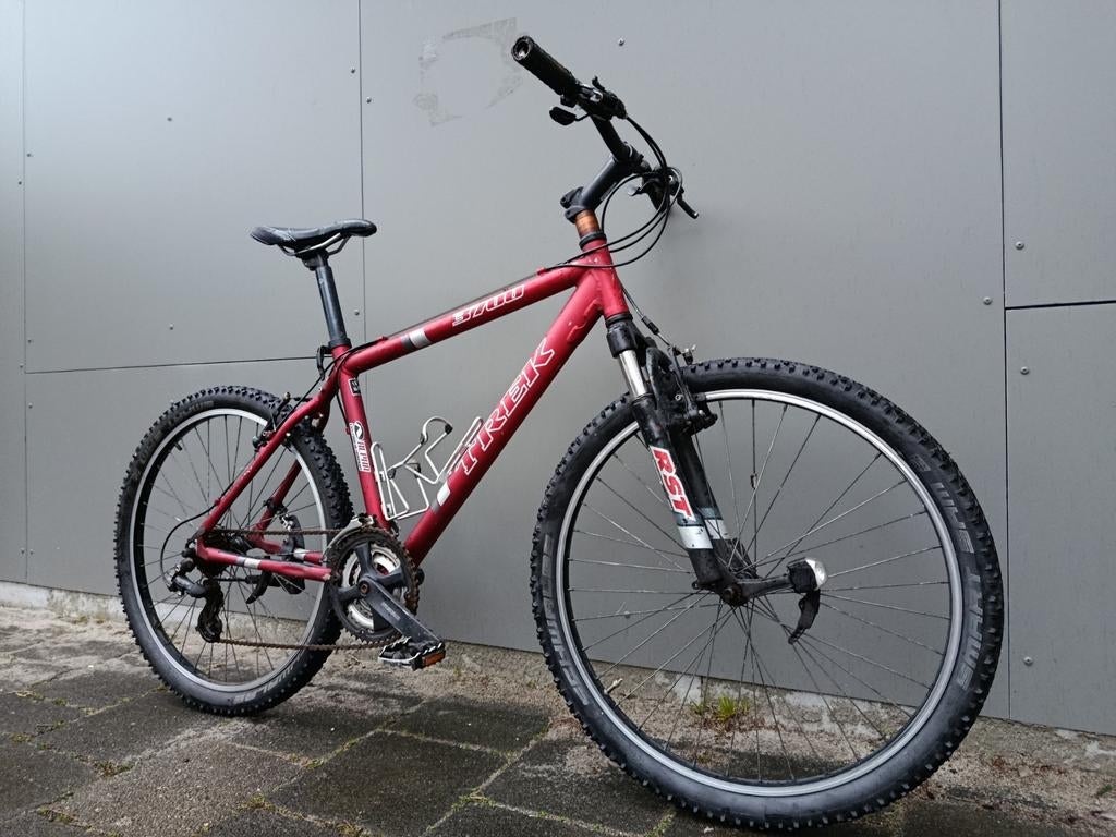 MTB Trek 3700
met 21 versnellingen Shimano opknapper, Fietsen en Brommers, Fietsen | Crossfietsen en BMX, Gebruikt, Ophalen