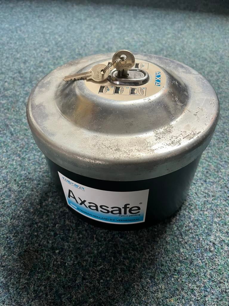 Te koop,  AXA SAFE  (kluisje), Caravans en Kamperen, Kampeeraccessoires, Gebruikt, Ophalen