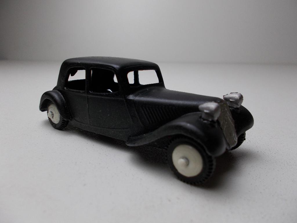 1949 Dinky Toys (24N) CITROEN TRACTION 11 BL (Opgeknapt) -A-, Ophalen of Verzenden, Gebruikt, Auto, Dinky Toys