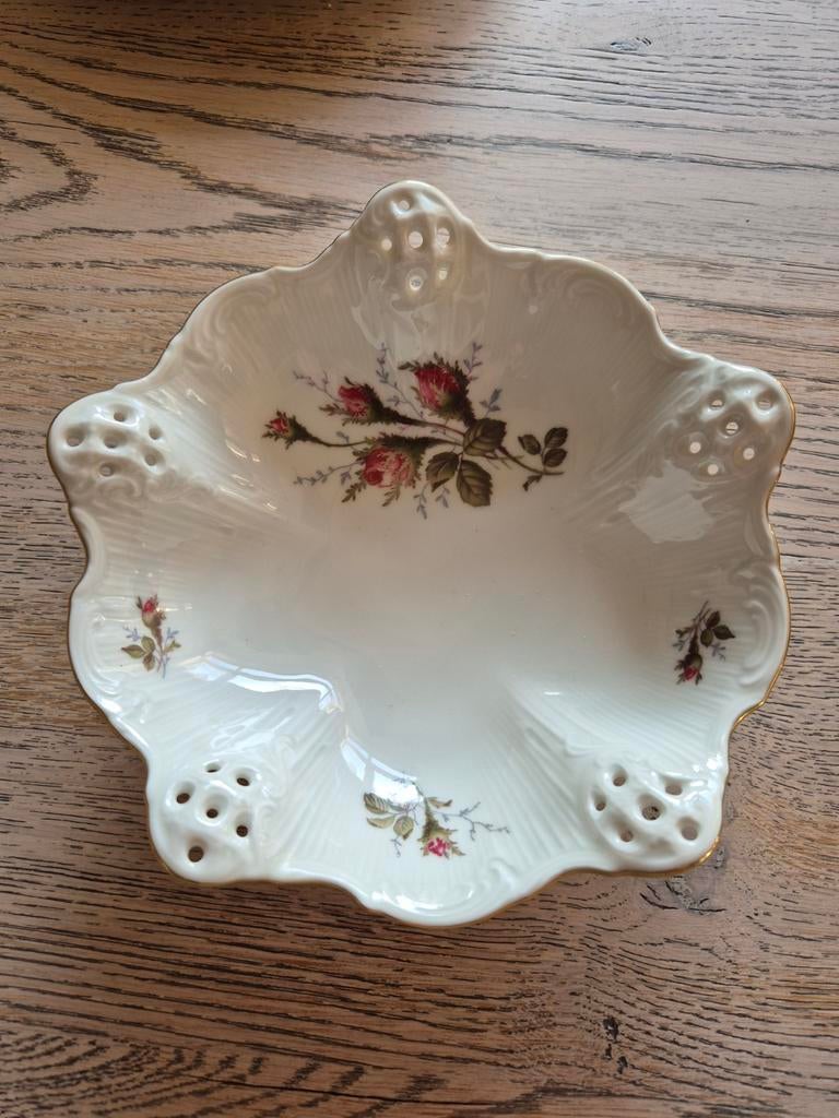 Antiek Rosenthal schaaltje met rozenmotief, Antiek en Kunst, Ophalen of Verzenden
