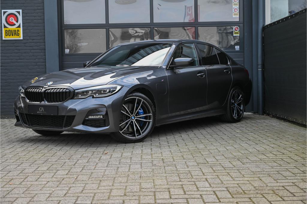 BMW 3-serie 330e eDrive Edition M Sport, Leder (bj 2020), Achterwielaandrijving, Gebruikt, 4 cilinders, Bedrijf
