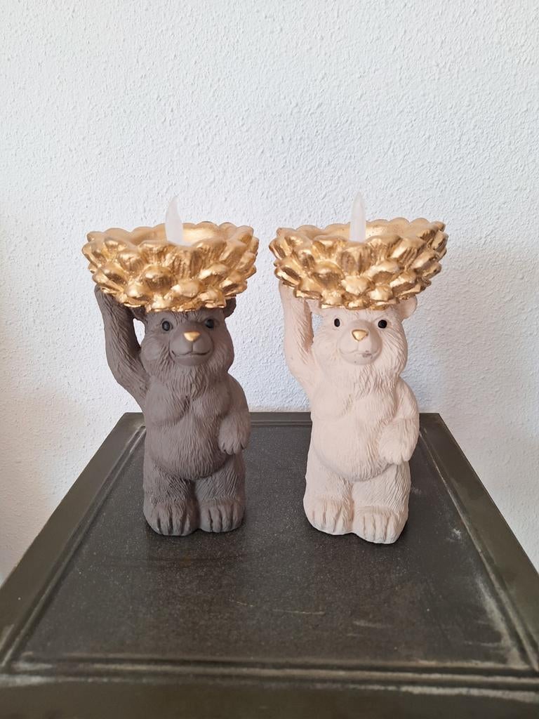Set van 2 decoratieve beren kandelaars met LED kaarsen, Huis en Inrichting, Woonaccessoires | Kandelaars en Kaarsen, Overige materialen