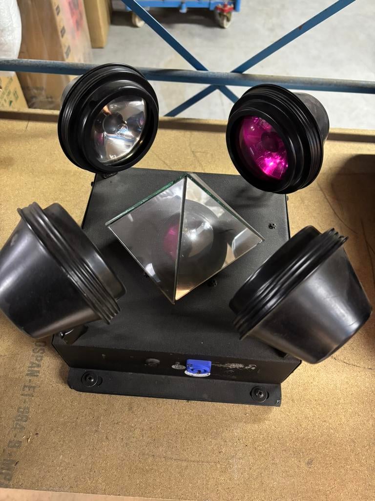 Set van 2 x vintage pyramide par 36 lampen, Ophalen, Gebruikt, Licht