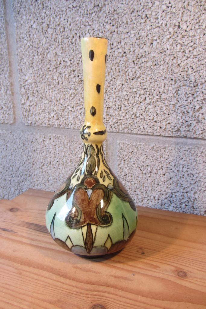 Vaasje (plateel) van Brantjes, purmerend., Antiek en Kunst, Antiek | Keramiek en Aardewerk, Ophalen of Verzenden