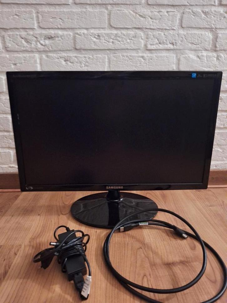 Samsung SyncMaster BX2231 LED Monitor - Full HD, Computers en Software, Monitoren, Zo goed als nieuw, 60 Hz of minder, DVI, HDMI