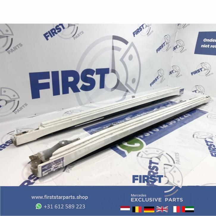 W177 A KLASSE A35 AMG ZIJSKIRTS SET WIT DORPEL LIJSTEN origi, Auto-onderdelen, Carrosserie en Plaatwerk, Mercedes-Benz, Gebruikt