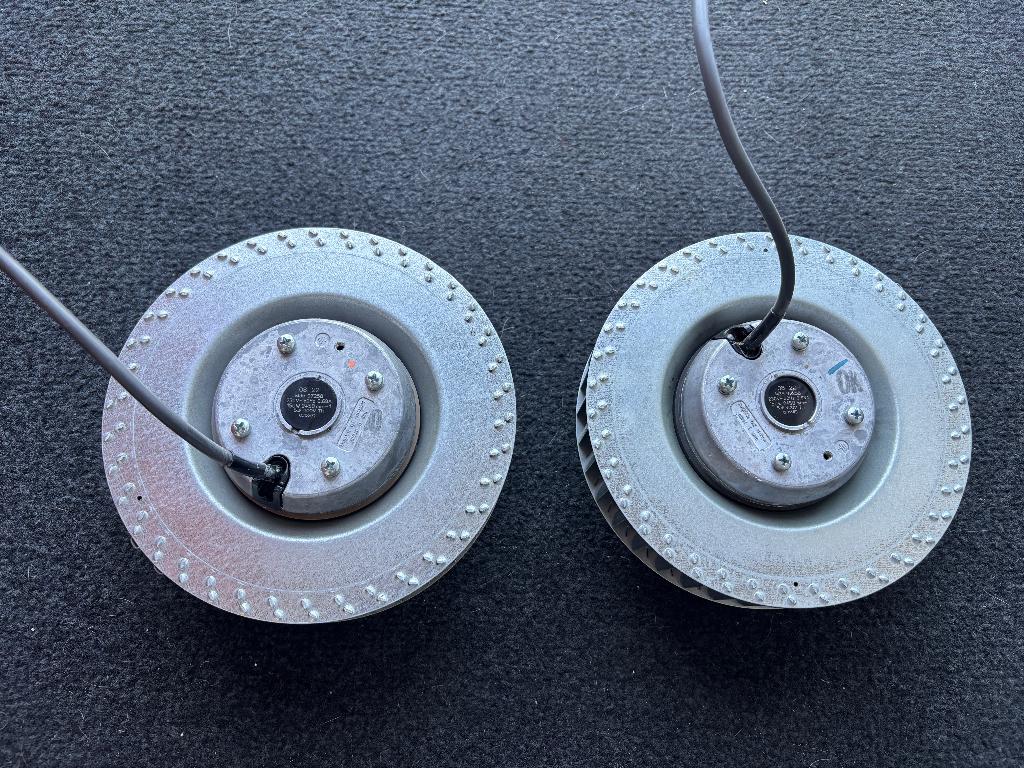 2x Originele AEG / Electrolux Ventilatormotor (1125422004), Witgoed en Apparatuur, Onderdelen en Toebehoren, Ophalen, Zo goed als nieuw