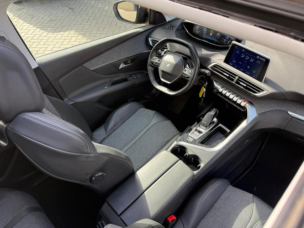 Peugeot 3008 1.2 PureTech Blue Lease Premium|Panorama|Automa, Adaptive Cruise Control, Gebruikt, 1199 cc, Bruin