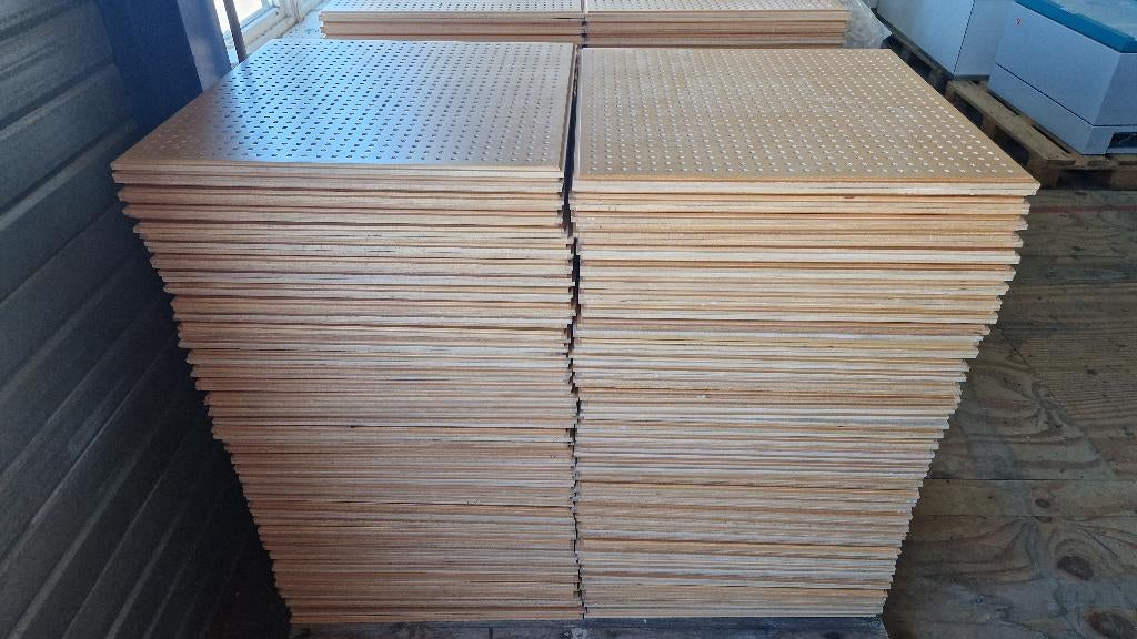 Systeemplafond plaat geperforeerd geluidsabsorberend ( 115 ), Doe-het-zelf en Verbouw, Platen en Panelen, Ophalen, Gebruikt, Minder dan 20 mm