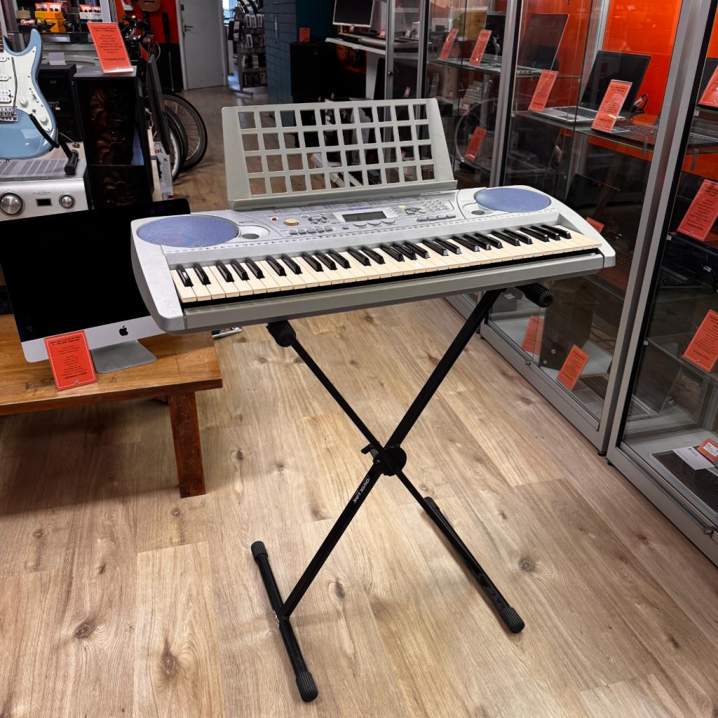 Yamaha PSR-275 Keyboard + statief | GEBRUIKT, Muziek en Instrumenten, Keyboards, Yamaha, Gebruikt, Support@yamaha.com, 10-1, Nakazawa-cho
Naka-ku, Hamamatsu
Shizuoka 430-8650
Japan