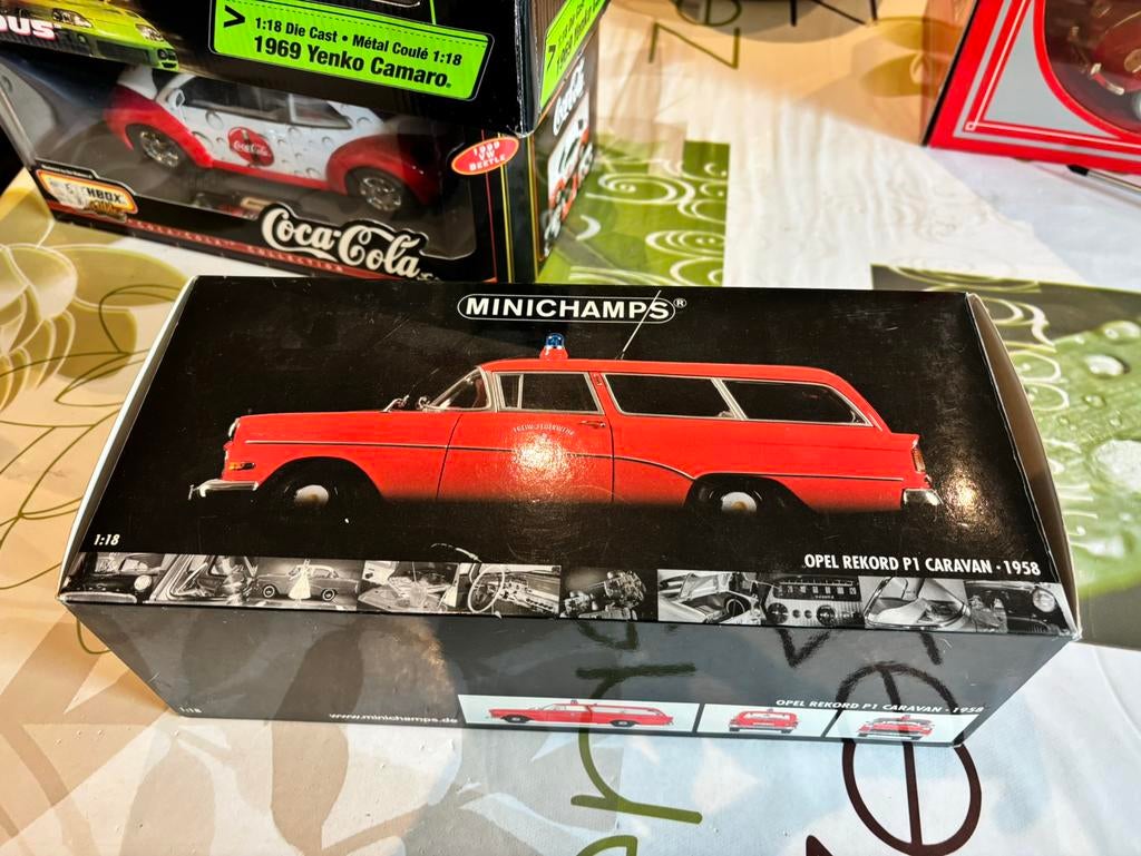 1/18 Opel Rekord P1 caravan minichamps zeldzaam, Ophalen of Verzenden, Gebruikt, Auto, MiniChamps