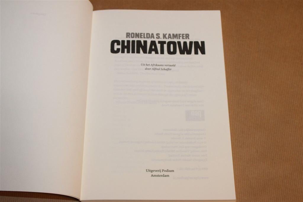 Chinatown — Gedichten — Poëziebundel Kamfer, Ophalen of Verzenden, Zo goed als nieuw