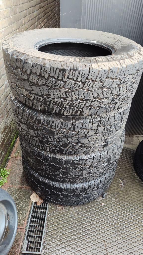 Banden 285/70r17 Toyo 17" Dodge W200 Hummer F250 All terrain, Auto diversen, Autosport-onderdelen, Ophalen